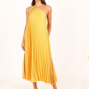 CALI ONE SHOULDER MIDI DRESS